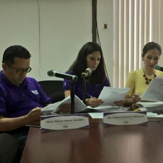 Pide IEPC quitar espectaculares 'calumniosos' contra Alfaro