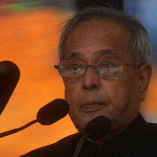 Padre indio pide a gobierno ayuda o permiso para dar eutanasia a sus hijos