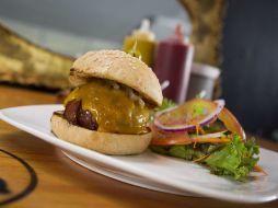 Con la nueva 'Im2Calorie' se podrá saber exactamente lo que las personas están comiendo. EL INFORMADOR / ARCHIVO