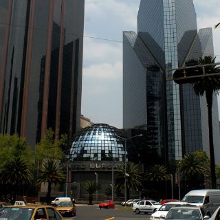 La Bolsa Mexicana registra bajas a mitad de la jornada