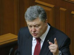 Petró Poroshenko. El portavoz del Kremlin, Dmitri Peskov acusó a Kiev de 'acciones de sabotaje' para provocar los combates por Marinka. EFE / S. DOLZHENKO