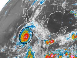 Se mantiene vigilancia desde Cabo San Lázaro hasta Santa Fe, en la costa occidental y y desde San Evaristo hasta La Paz, en BCS. TWITTER / @conagua_clima