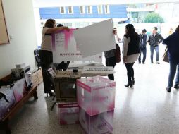 Pese a que hay cambios de domicilio de algunas casillas, no cuentan como incidentes porque es una decisión acordada. NTX / G. Salas