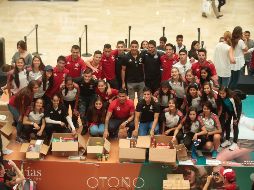 Jugadores del Guadalajara, Atlas y Chivas femenil se unieron en apoyo a los damnificados por el sismo del martes pasado.