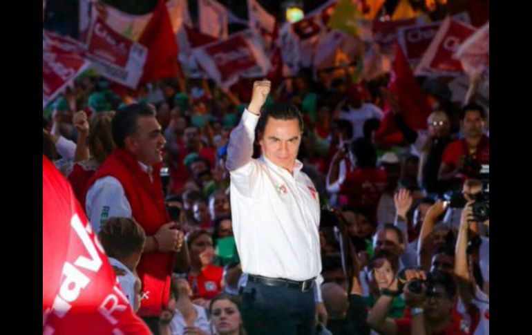 Rizo publicó en Twitter que había ganado la elección, pero luego canceló el evento que se llevaría a cabo en los Arcos de Zapopan. TWITTER / @ChavaRizo