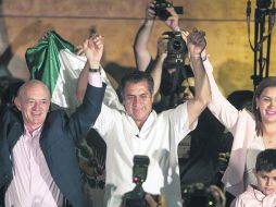 Eufórico. Jaime Rodríguez, al celebrar su triunfo. EFE /