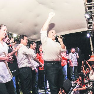 Marea naranja arrasa en Guadalajara