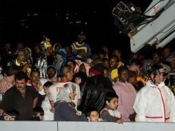 Más de tres mil inmigrantes rescatados en el Mediterráneo fueron trasladados a litorales italianos. AP / M. Buccarello