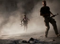 Siria es desde hace más de cuatro años escenario de un conflicto que ha causado al menos 230 mil 618 fallecidos. AP / ARCHIVO