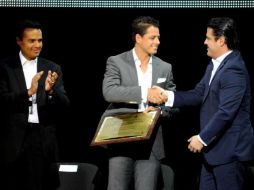 'Sea en el deporte o la vida, sueñen, aférrense, tengan fe y confianza', dijo Javier Hernández a los chicos. TWITTER / @CODEJALISCO