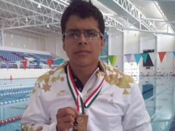Carlos Ariel Lechuga ganó la medalla de oro en 400 metros libres. TWITTER / @CODEJALISCO