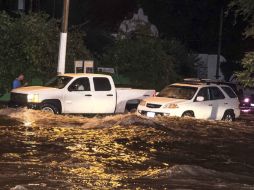 Anoche una fuerte tormenta azotó a la Zona Metropolitana de Guadalajara; el pronóstico seguirá para este fin de semana. EL INFORMADOR / R. Tamayo