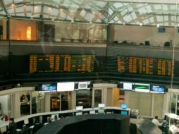 El principal indicador se ubicó en 44 mil 692.50 unidades, al finalizar una semana de altibajos. NTX / ARCHIVO