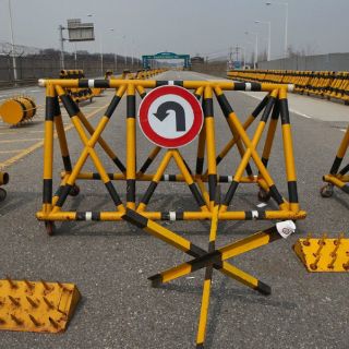 Corea del Sur iniciará en 2016 construcción de robots militares