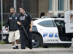 La policía dice que el atacante tiene una historia de violencia familiar y culpa a las autoridades por perder la custodia de su hijo. AP / T. Gutierrez