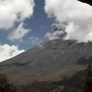 Reportan actividad explosiva del volcán Popocatépetl
