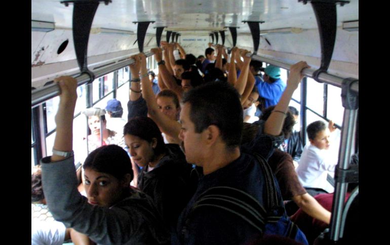 Algunas de las causas de la escasez de denuncias son la falta de tiempo por las agredidas, y la mentalidad de hombres y mujeres. EL INFORMADOR / ARCHIVO