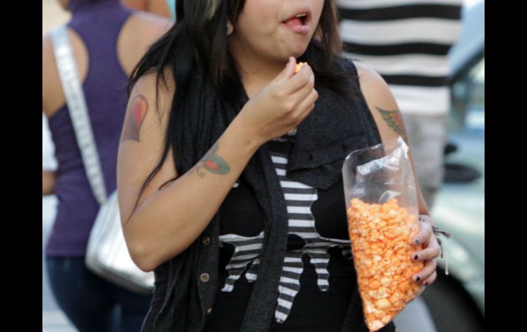 Un alto consumo de alimentos refinados y la falta de ejercicio son más importante que los azúcares en el desarrollo de sobrepeso. EL INFORMADOR / ARCHIVO