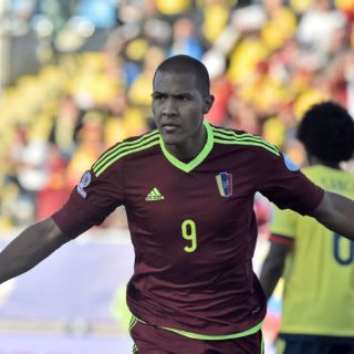 Venezuela supera a Colombia