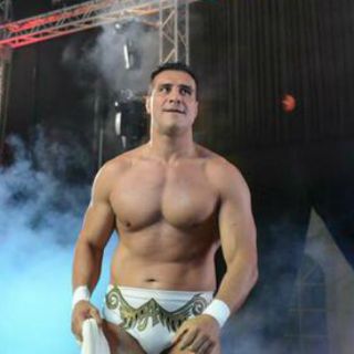 Patrón Alberto defiende con éxito megacampeonato en Monterrey