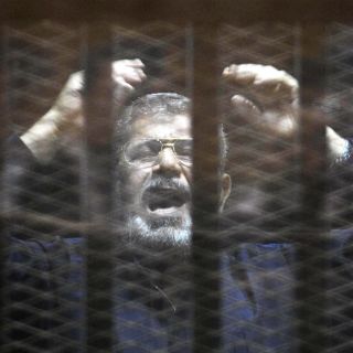 Corte egipcia ratifica pena de muerte contra ex presidente Morsi