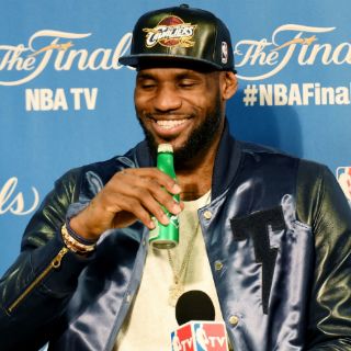 LeBron confía en que los Cavs remonten en la final