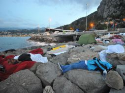 Se cree que viajaban rumbo a Libia, donde muchos intentan cruzar el Mar Mediterráneo. EFE / L. Zennaro