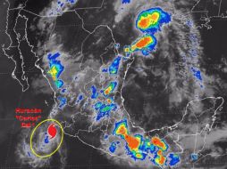 'Carlos' se debilitó un poco el martes por la noche con vientos máximos sostenidos de 135 kilómetros. TWITTER / @conagua_clima