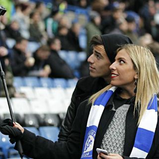 El 'Selfie Stick' causa controversia en museos del mundo