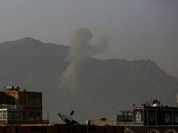 Los aviones de guerra sauditas concentran sus ataques en áreas residenciales al sur de la provincia Taiz, ciudad de Aden. EFE / Y. Arhab