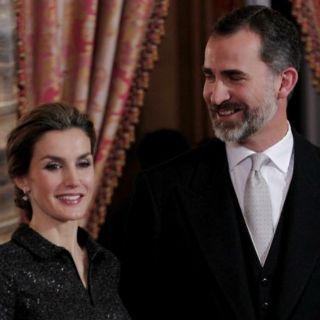 Congreso avala protocolo para recibir a Reyes de España