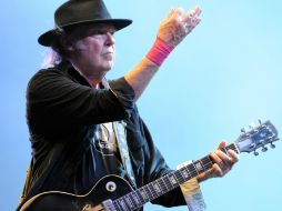 Neil Young no hace canciones para que Donald Trump las utilice en su campaña presidencial, así lo dijo el músico. AFP / ARCHIVO
