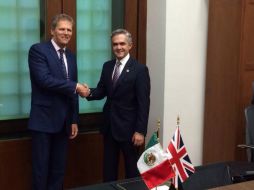 Duncan Taylor, embajador del Reino Unido y Miguel Ángel Mancera, jefe de Gobierno del Distrito Federal. TWITTER / @GobiernoDF