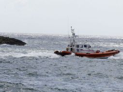 La Guardia Costera continúa la búsqueda en bote y helicóptero para verificar que no haya más víctimas. AP / ARCHIVO
