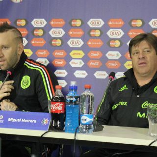 'Nosotros nunca bajamos los brazos': Miguel Herrera