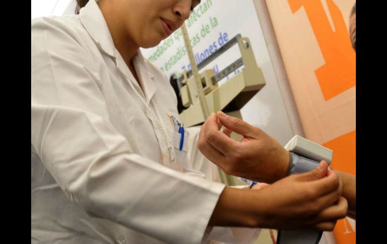 Encuesta revela que 22.4 millones de mexicanos mayores de 20 años padecen hipertensión arterial. EL INFORMADOR / ARCHIVO