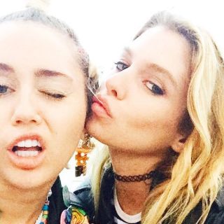 Miley Cyrus, de romance con modelo de Victorias's Secret