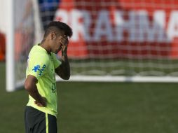 Prácticamente, la sanción deja al delantero del Barcelona fuera del torneo en Chile. AP / S. Izquierdo