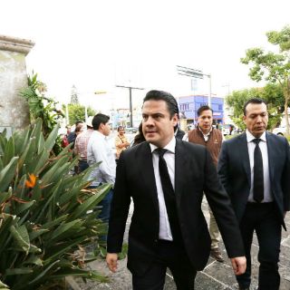 Velan restos de Javier Galván