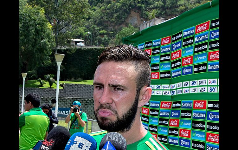 Miguel Layún descarta que esta eliminación pueda afectar al técnico Miguel Herrera. MEXSPORT / ARCHIVO