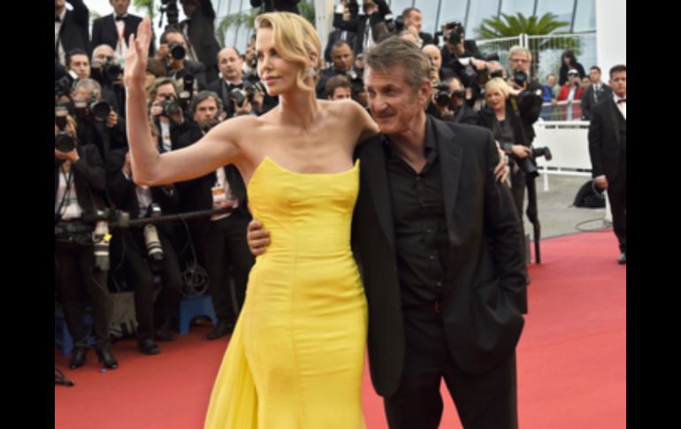 Se sabe que la cercanía entre Sean y Van le molestó mucho a Charlize. EFE / ARCHIVO