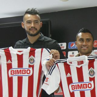 Michel Vázquez promete goles a afición de Chivas