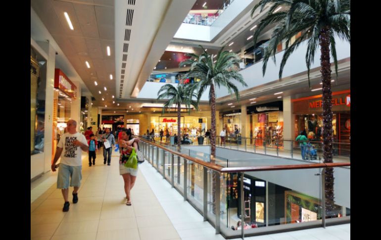 Entre los principales articulos que se roban en esta fecha, son herramienta, corbatas, carteras, vinos y licores. EL INFORMADOR / ARCHIVO