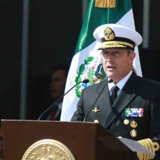 Almirante Soberón viajará a Chile
