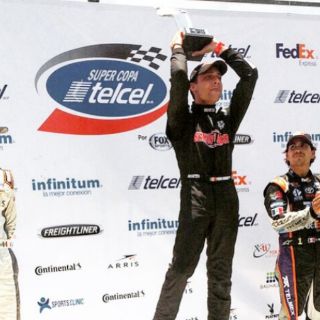 Piero Rodarte triunfa en León; Toño Pérez es tercero