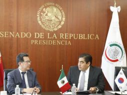 El legislador señala que la Cámara Alta tiene la mejor disposición para que los dos países alcancen acuerdos. TWITTER / @MBarbosaMX