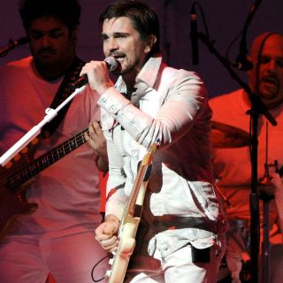 Juanes y Andrea Bocelli cantarán ante el Papa Francisco