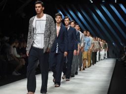 Londres y Milán ya recibieron los diseños para clientela masculina, esta moda se situó al mismo nivel que la femenina. EFE / D. Dal Zennaro