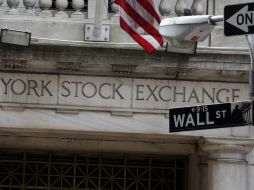 Los índices industriales Dow Jones, NYSE Composite y Standar & Poor's registraron ligeras pérdidas al inicio de la sesión. AP / R. Drew