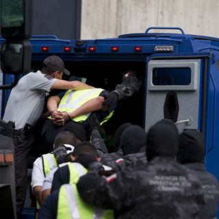 Caen cuatro por usurpar funciones de Movilidad en el DF